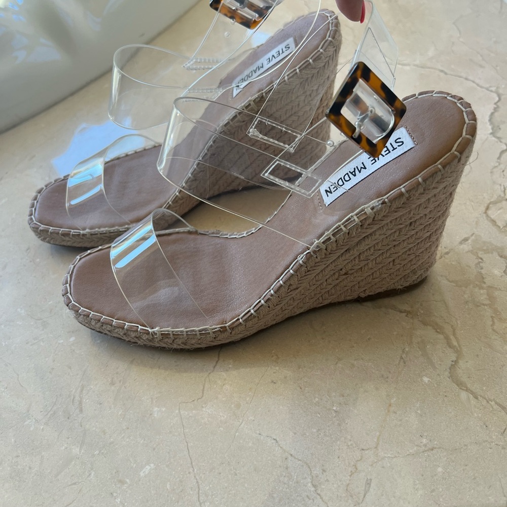 Steve Madden sandals!!